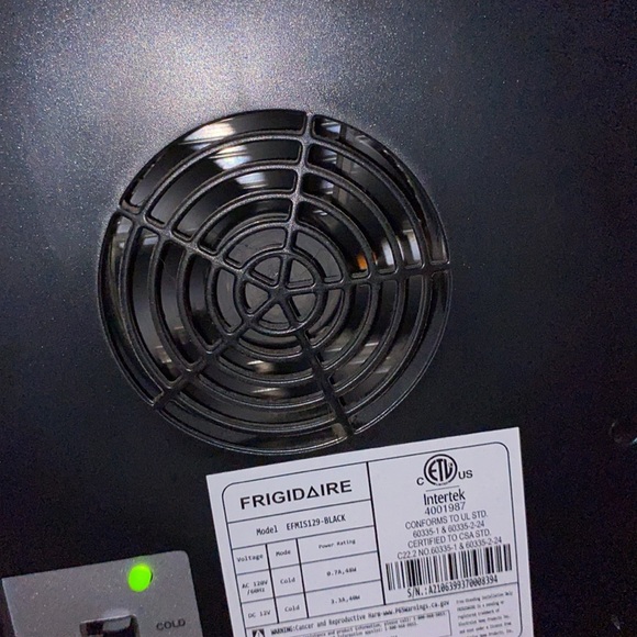 Mini fridge - Picture 3 of 3